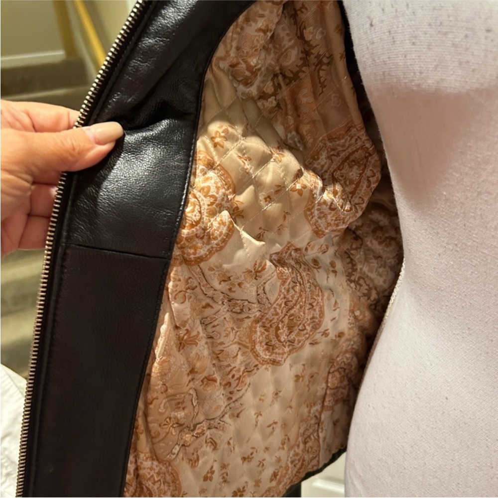 Wilson’s Leather Jacket - Picture 4 of 5